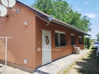 Eladó családi ház, Szentliszlón 48.9 M Ft, 2+3 szobás