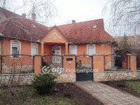 Eladó családi ház, Szolnokon 184.99 M Ft, 5 szobás