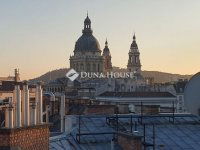 Eladó téglalakás, VI. kerületben 212 M Ft, 4 szobás