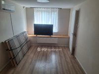 Eladó ikerház, III. kerületben 87.9 M Ft, 3 szobás