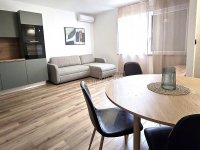 Kiadó téglalakás, albérlet, Pécsett 270 E Ft / hó, 1+2 szobás