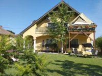 Eladó családi ház, Zamárdiban 165 M Ft, 7 szobás
