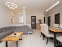 Eladó családi ház, Solymáron 150 M Ft, 5+2 szobás