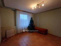 Eladó családi ház, Pusztaszabolcson 72.5 M Ft, 4+1 szobás