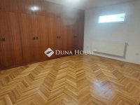 Eladó családi ház, Makón 79.99 M Ft, 4 szobás