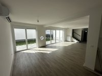 Eladó téglalakás, Pellérden 149.9 M Ft, 5 szobás