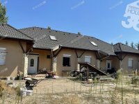Eladó családi ház, Kecskeméten 150 M Ft, 7 szobás