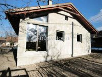 Eladó családi ház, Pócsmegyeren 116 M Ft, 4 szobás