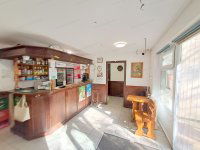 Eladó üzlethelyiség