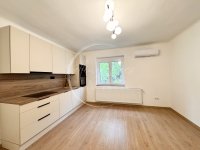 Eladó téglalakás, Pécsett, Jókai utcában 64.9 M Ft, 3 szobás