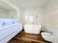 Eladó téglalakás, Pécsett 190 M Ft, 4 szobás