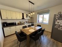 Eladó családi ház, Újhartyánon 79.9 M Ft, 3 szobás