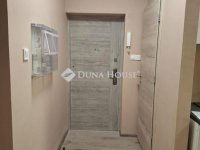 Eladó téglalakás, Szekszárdon 45.5 M Ft, 2 szobás