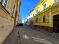 Kiadó garázs, Pécsett, Mária utcában 35 E Ft / hó