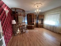 Eladó családi ház, Szentlőrinckátán 59.9 M Ft, 5+1 szobás