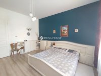 Eladó családi ház, Kecskeméten 220 M Ft, 5 szobás