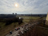 Eladó panellakás, Pécsett 40.4 M Ft, 2 szobás