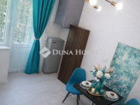 Eladó téglalakás, Budapesten, VI. kerületben 36.9 M Ft, 1 szobás