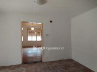 Eladó családi ház, Jászberényben 17.5 M Ft, 1 szobás