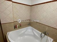 Eladó családi ház, Kiskunhalason 64.9 M Ft, 5 szobás