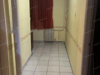 Eladó panellakás, Kecskeméten 39.9 M Ft, 2 szobás