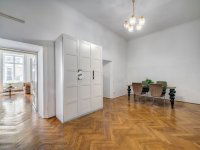 Eladó téglalakás, V. kerületben 189 M Ft, 2 szobás