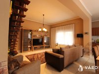 Eladó családi ház, Kunszentmiklóson 60 M Ft, 5 szobás