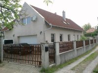 Eladó családi ház, Szigetszentmiklóson 65 M Ft, 4 szobás