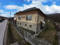 Eladó családi ház, Csokvaományban 8.5 M Ft, 5 szobás