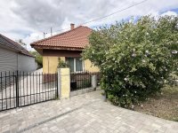 Eladó családi ház, Dunaharasztin 64.99 M Ft, 5 szobás