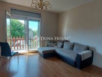 Kiadó téglalakás, albérlet, Pécsett, Lőtér utcában, 3 szobás