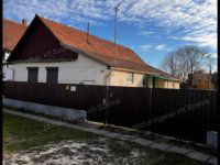 Eladó családi ház