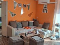 Eladó téglalakás, Komlón 22.3 M Ft, 2 szobás