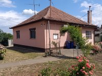 Eladó családi ház, Debrecenben 64.9 M Ft, 3 szobás