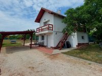 Eladó családi ház, Lovason 79.9 M Ft, 3 szobás