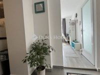 Eladó családi ház, Vecsésen 113.9 M Ft, 3 szobás