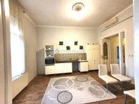 Eladó téglalakás, Pécsett 52.5 M Ft, 2 szobás