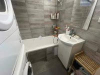 Eladó panellakás, Kecskeméten 46.5 M Ft, 3 szobás