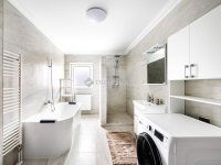 Eladó családi ház, XVIII. kerületben 249 M Ft, 8 szobás