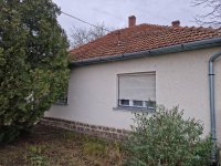 Eladó családi ház, Jásziványon 9.5 M Ft, 3 szobás