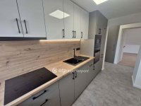 Eladó téglalakás, Pécsett 54.9 M Ft, 2+1 szobás