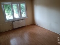 Eladó téglalakás, Szegeden 53 M Ft, 2+1 szobás