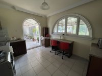 Eladó családi ház, XV. kerületben 200 M Ft, 7 szobás