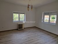 Eladó családi ház, Bényén 53 M Ft, 3 szobás