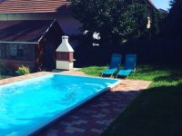 Eladó családi ház, Hévízen 105.522 M Ft, 16 szobás