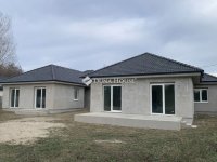 Eladó ikerház, Erdőkertesen 105 M Ft, 5 szobás