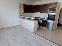 Eladó panellakás, Veszprémben 49.9 M Ft, 2+1 szobás