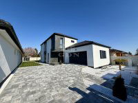 Eladó családi ház, Győrött 279 M Ft, 5 szobás