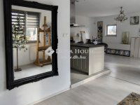 Eladó családi ház, Szentendrén 280 M Ft, 4 szobás