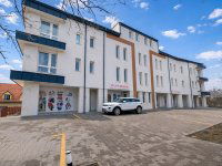 Kiadó üzlethelyiség, XVIII. kerületben, Gilice téren